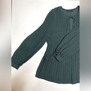 Adrianna Papell - Long Sleeve Pleated Polka-Dot Blouse (M)